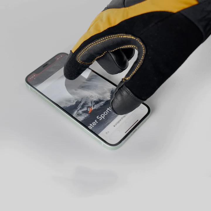Heated Ski Gloves: Waterproof, Shockproof & Touchscreen-Compatible